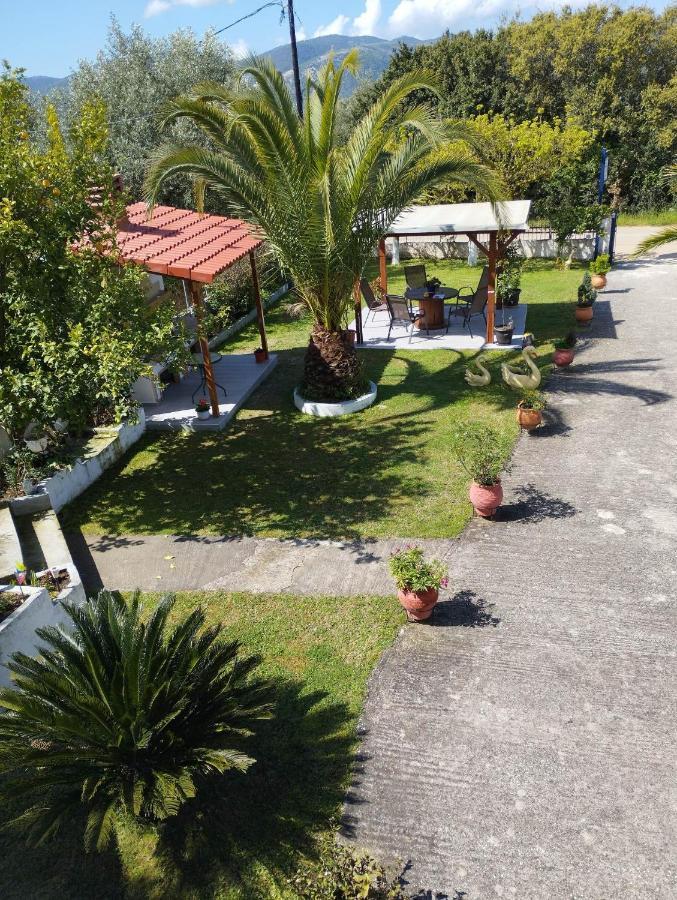 Mιχαλης Apartments Paramythia Eksteriør bilde